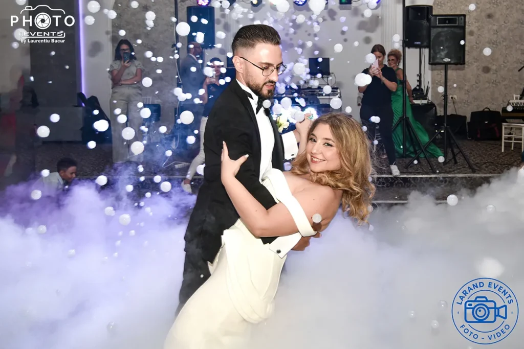 foto video nunta – moment romantic al mirilor