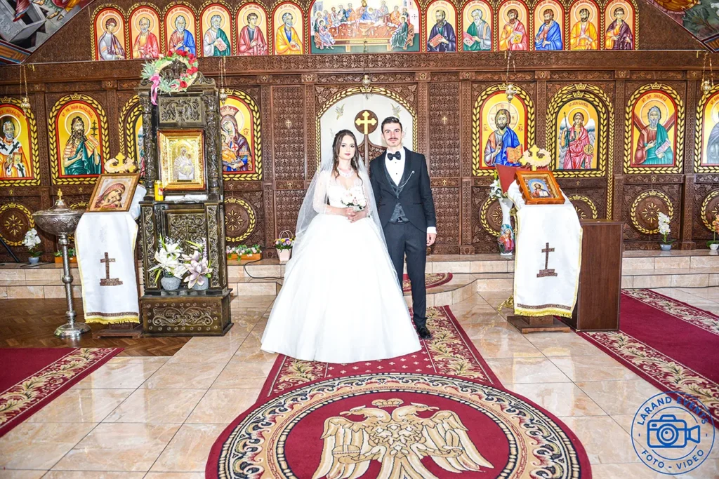 fotograf nunta constanta miri in biserică